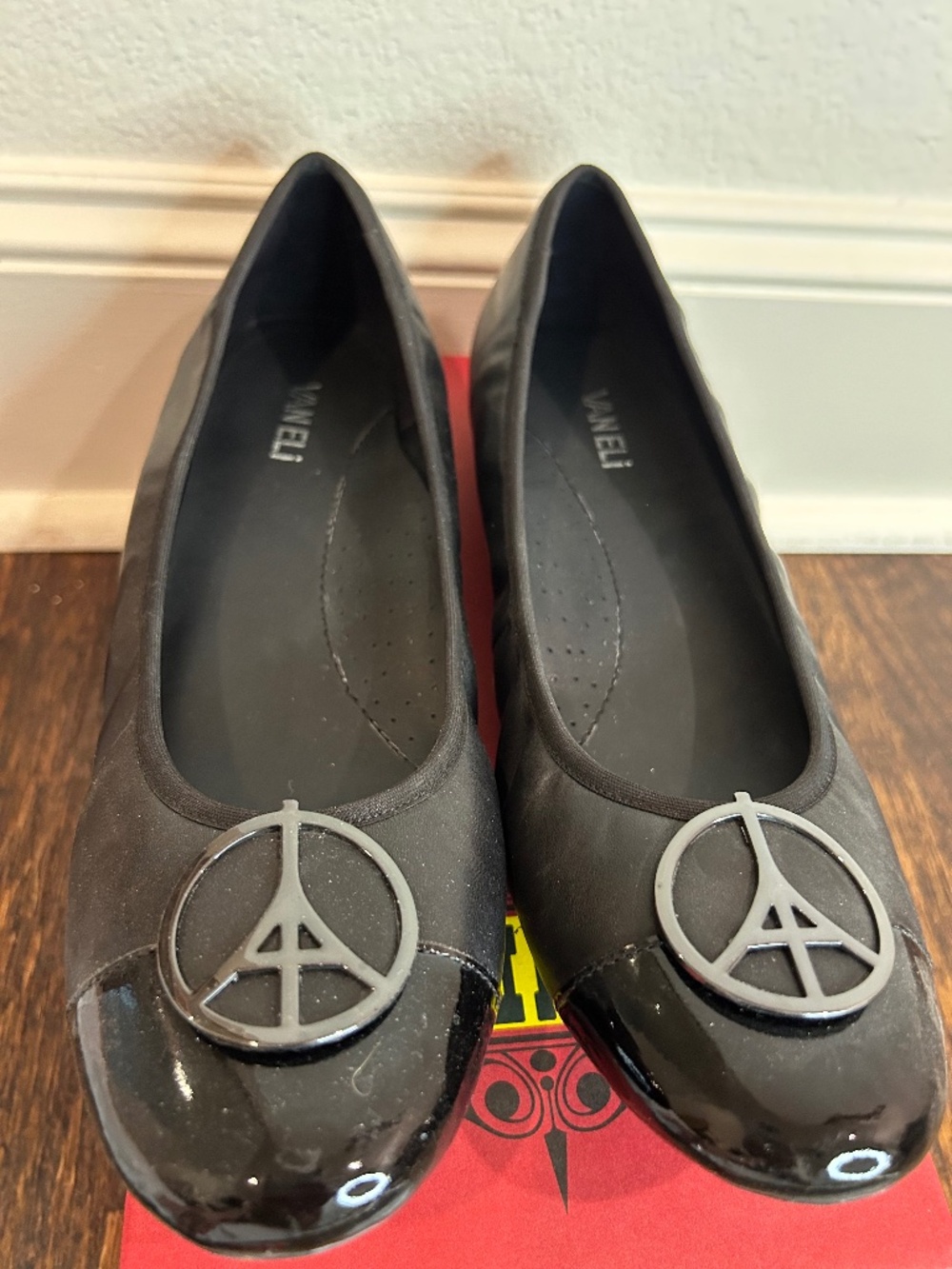 SIZE 12 FLATS